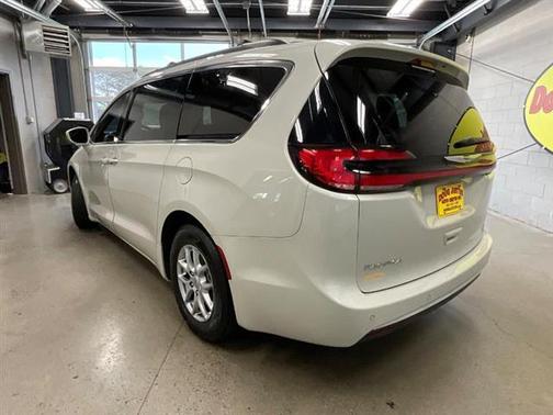 2021 Chrysler Pacifica Touring