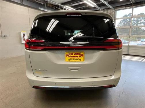 2021 Chrysler Pacifica Touring