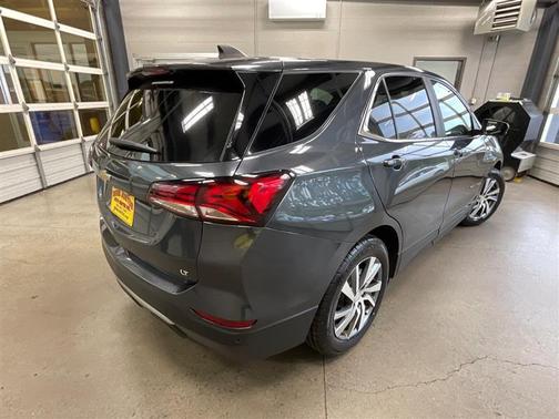 Gray 2-Tone 2023 Chevrolet Equinox 1LT