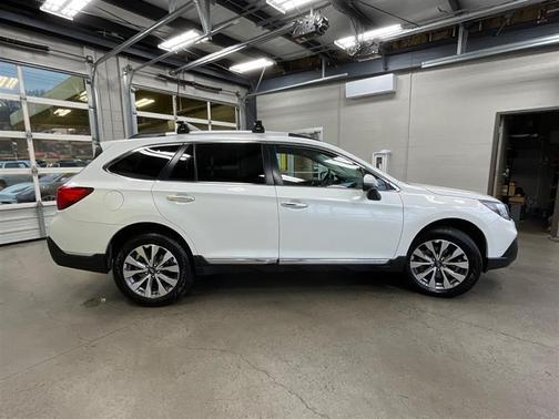 2019 Subaru Outback 2.5i Touring