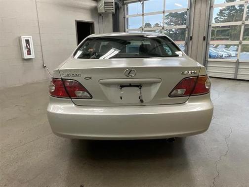 2002 Lexus ES 300 Base