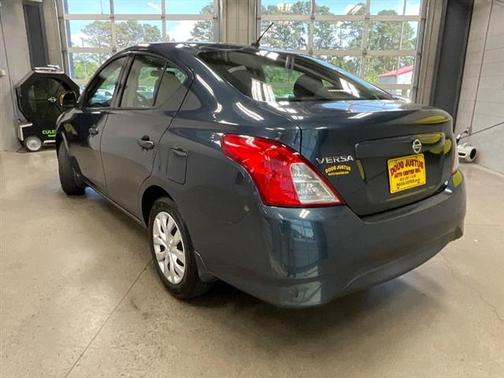 2015 Nissan Versa 1.6 S