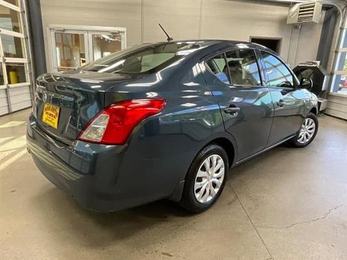 2015 Nissan Versa 1.6 S