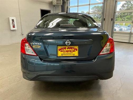2015 Nissan Versa 1.6 S
