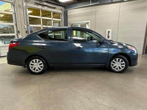 2015 Nissan Versa 1.6 S