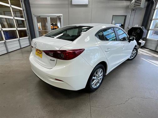 2017 Mazda Mazda3 Sport