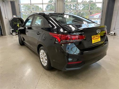 2020 Hyundai Accent SE