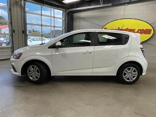 2017 Chevrolet Sonic LT