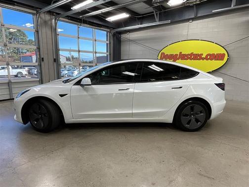 2023 Tesla Model 3 Standard Range