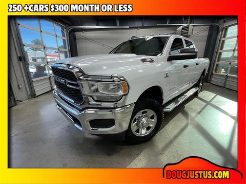 2020 RAM 2500 Tradesman Crew Cab 4x4 6'4' Box