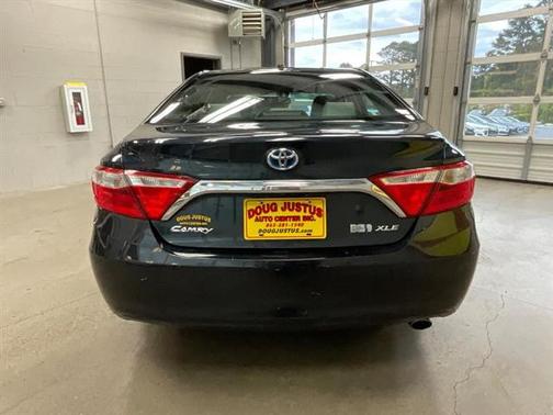 2016 Toyota Camry Hybrid XLE