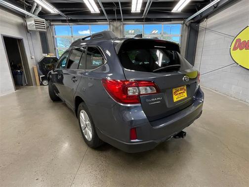 Gray 2016 Subaru Outback 2.5i Premium