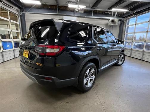 2024 Honda Pilot EX-L 7 Passenger