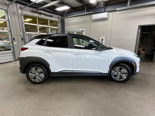 Lunar White 2021 Hyundai KONA EV SEL