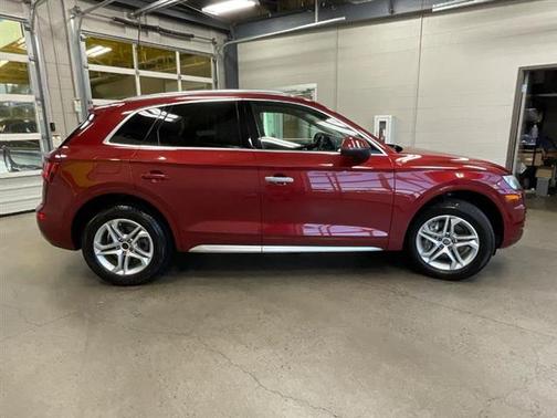 2018 Audi Q5 2.0T Premium Plus