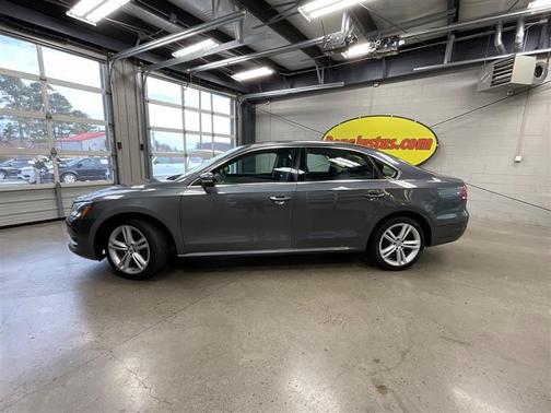 2014 Volkswagen Passat 2.0L TDI DSG SE w/Sunroof