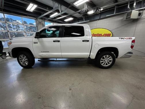2016 Toyota Tundra SR5