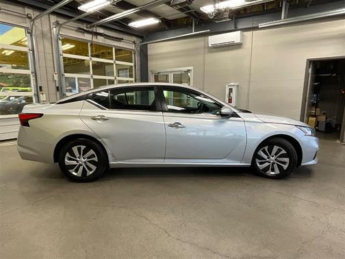 2021 Nissan Altima S FWD