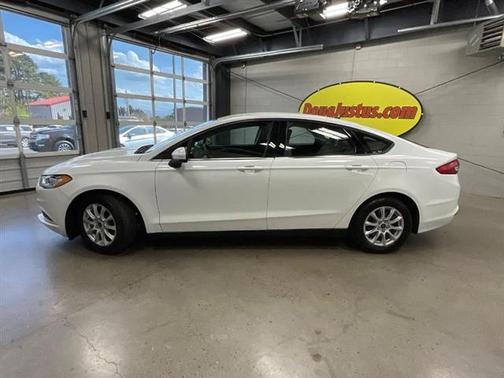 2017 Ford Fusion S