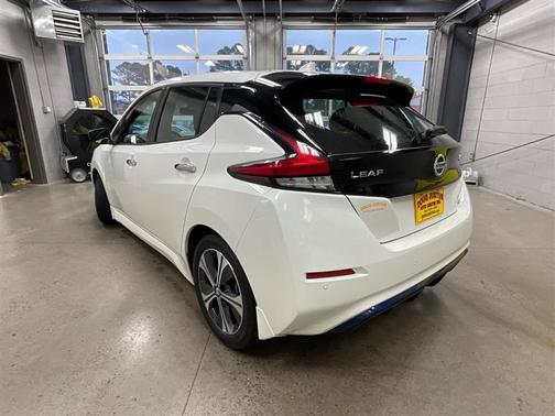 2020 Nissan Leaf SV 40 kWh