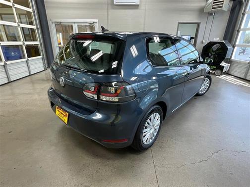 2012 Volkswagen Golf Base