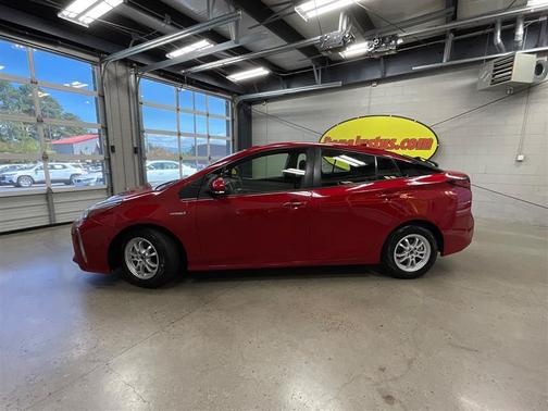 Supersonic Red 2021 Toyota Prius LE