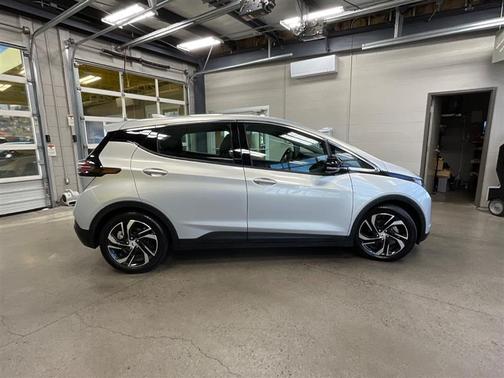 2023 Chevrolet Bolt EV FWD 1LT