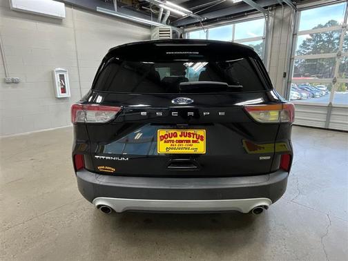 2020 Ford Escape Titanium