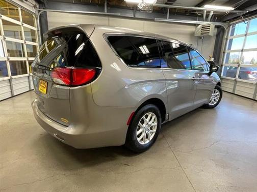 2017 Chrysler Pacifica LX