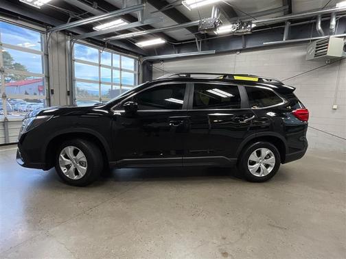 2024 Subaru Ascent Base 8-Passenger