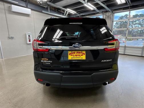 2024 Subaru Ascent Base 8-Passenger