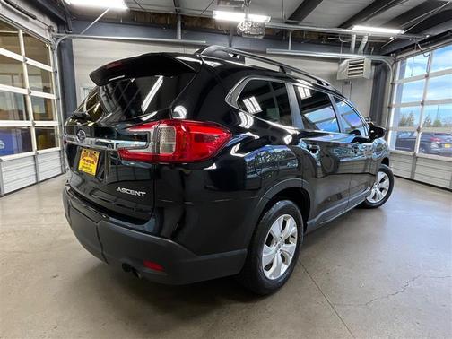 2024 Subaru Ascent Base 8-Passenger