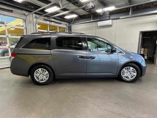 Modern Steel Metallic 2016 Honda Odyssey LX