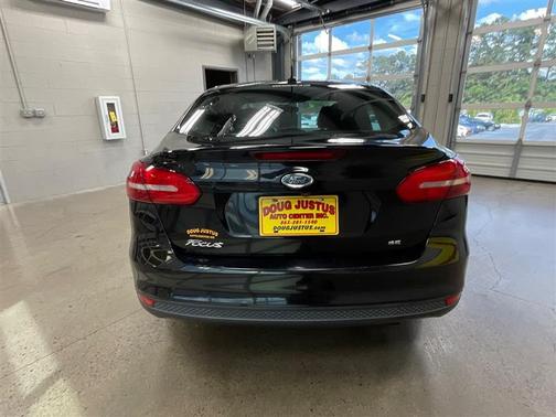 Shadow Black 2018 Ford Focus SE