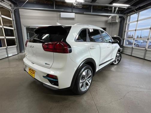 2022 Kia Niro EV EX