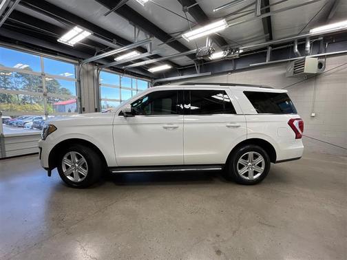 Star White Metallic Tri-Coat 2020 Ford Expedition XLT
