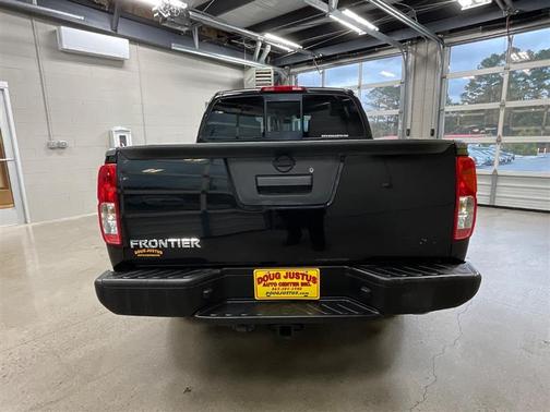 2018 Nissan Frontier SV