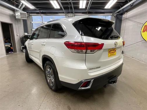 2017 Toyota Highlander Limited