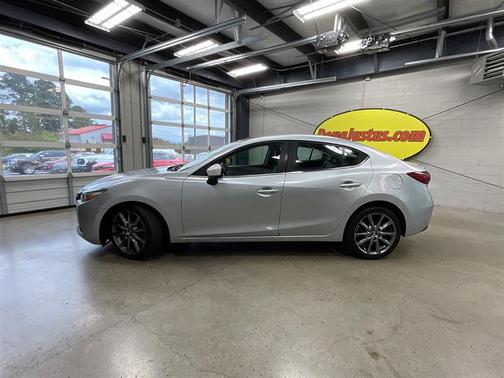 Sonic Silver Metallic 2018 Mazda Mazda3 Touring