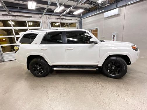 2014 Toyota 4Runner SR5