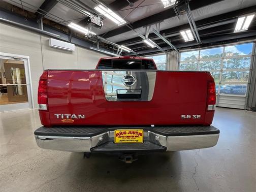 Red 2006 Nissan Titan SE Crew Cab