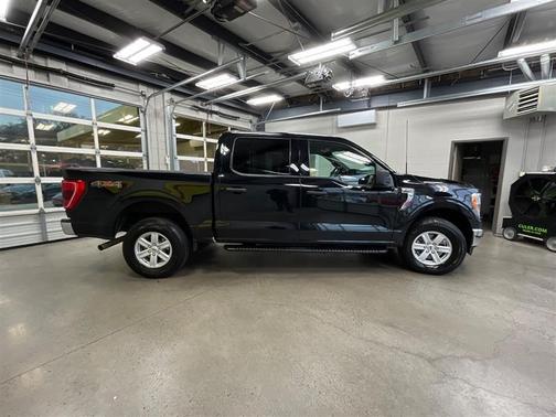 Agate Black Metallic 2022 Ford F-150 XLT