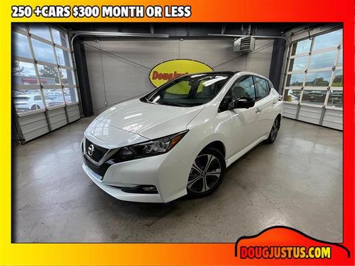 White 2020 Nissan Leaf SL PLUS 62 kWh