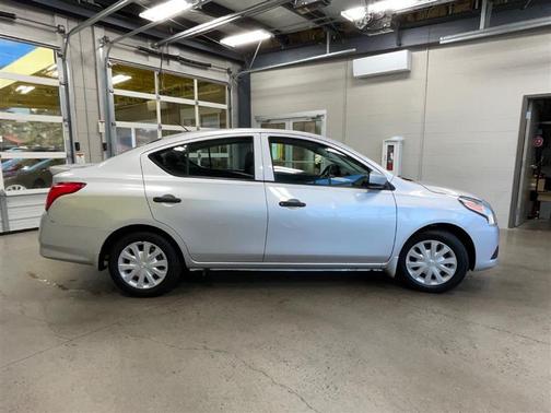 2018 Nissan Versa 1.6 S+