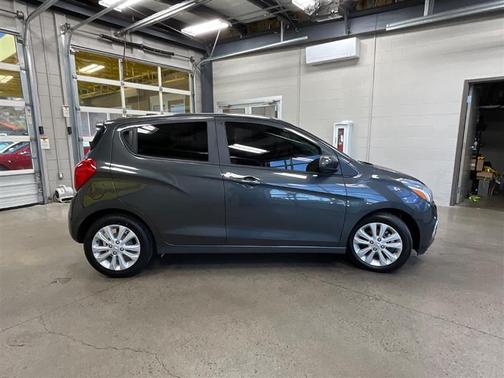 2017 Chevrolet Spark 1LT