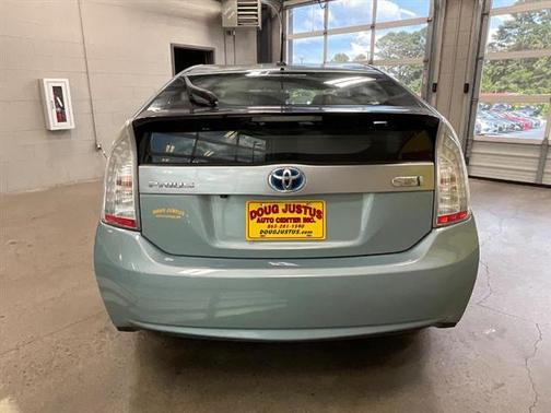 2014 Toyota Prius Plug-in Base