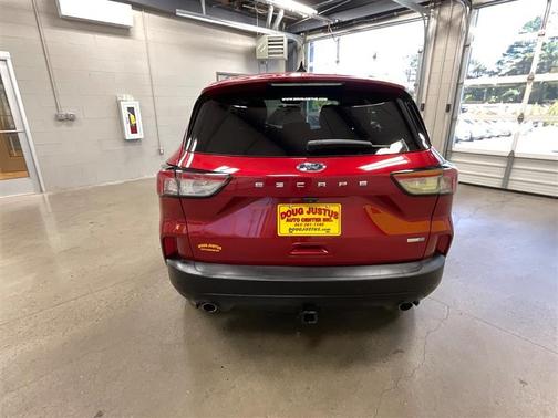 Rapid Red Metallic Tinted Clearcoat 2020 Ford Escape SEL