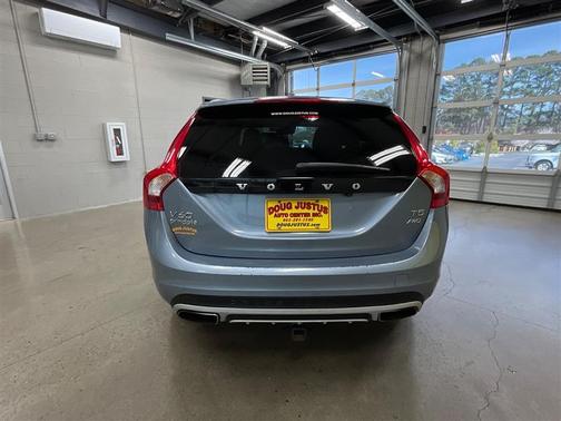 2017 Volvo V60 Cross Country T5