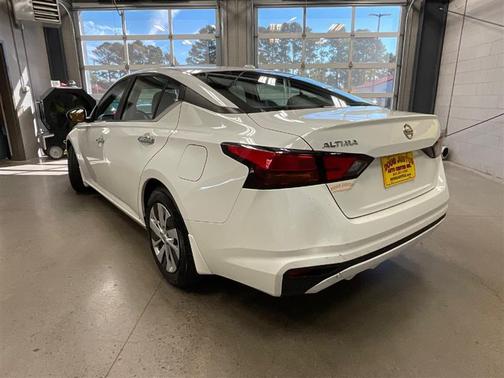 2020 Nissan Altima S FWD