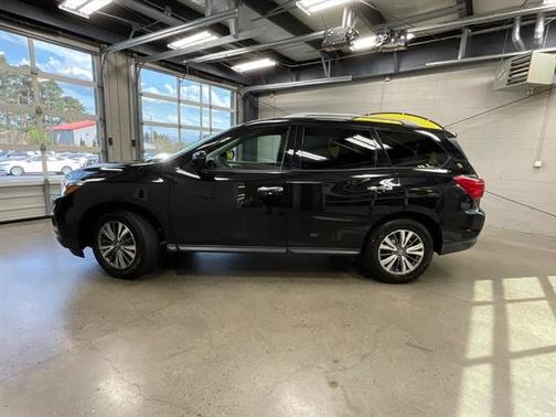 2020 Nissan Pathfinder S 4WD